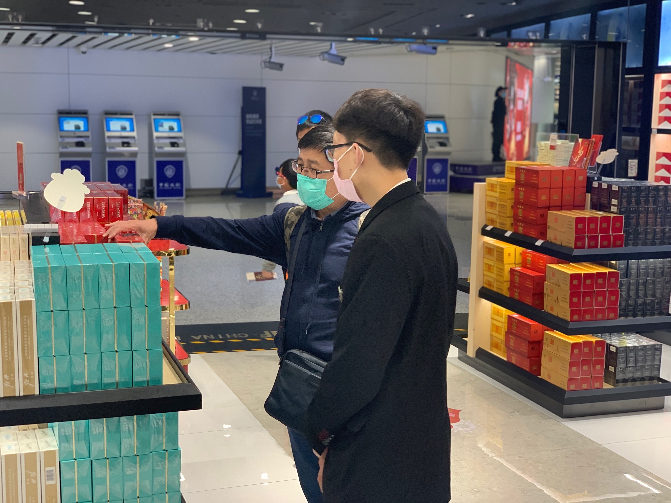 【中國免稅人在行動?黨員先鋒篇】之二： 不忘初心，凝心聚力——中免黨員抗擊疫情，發(fā)揮黨員先鋒模范作用